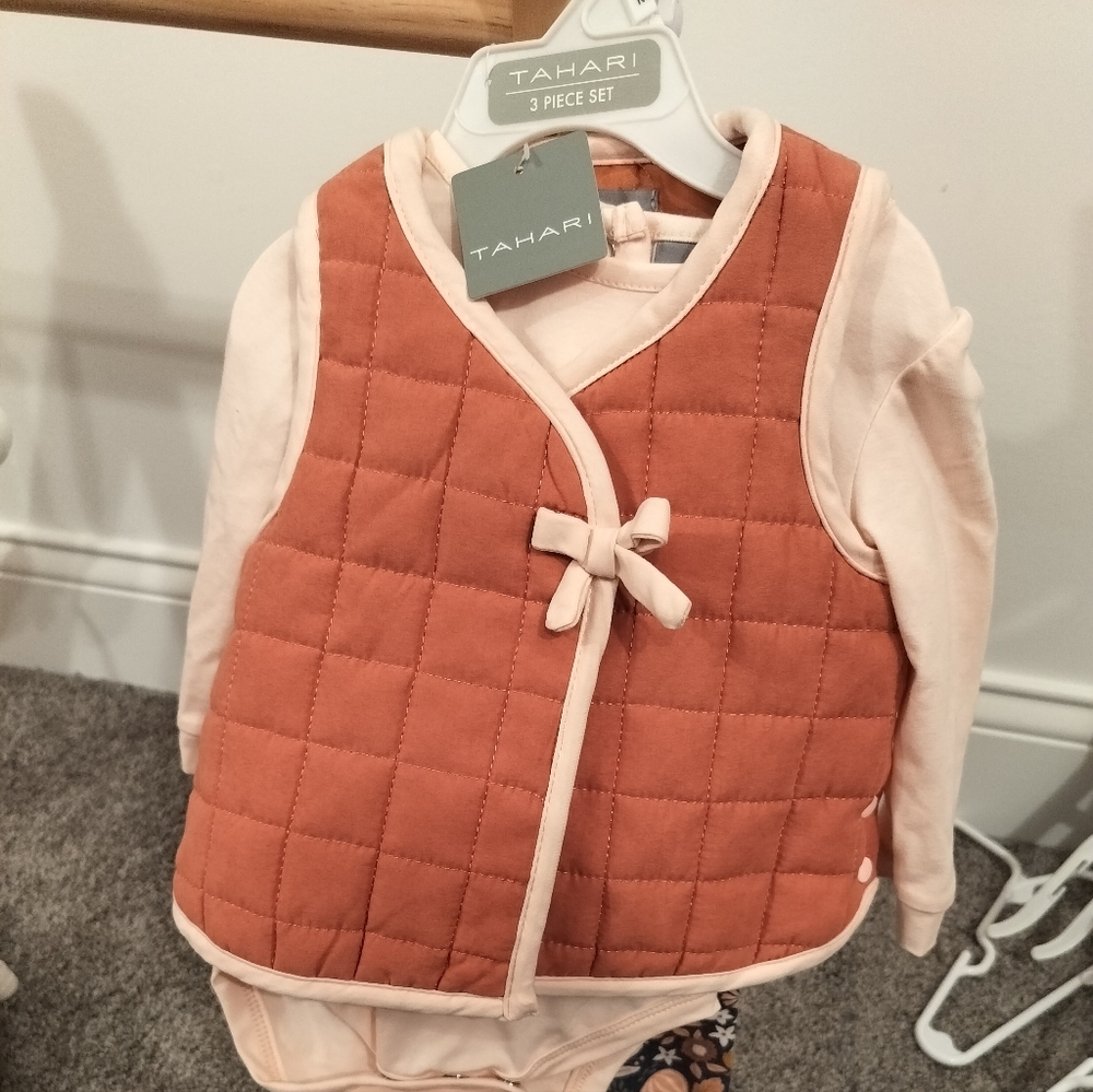 Tahari 3 piece set